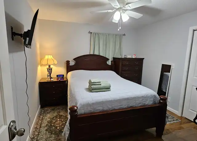 Property at 104 Tamara Ln Unit 1, Oak Ridge, TN, 37830, 1 bed, 1 bath, [object Object]