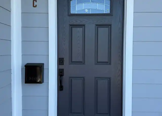 Property at 644 Green St unit Unit C, Martinez, CA, 94553, 2 beds, 1 bath, [object Object]