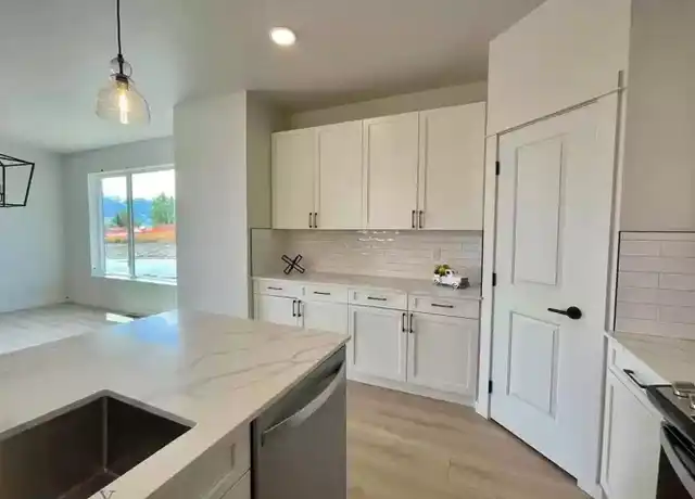 Property at 901 Scenic Trl #17, Livingston, MT, 59047, 3 beds, 2.5 baths, [object Object]