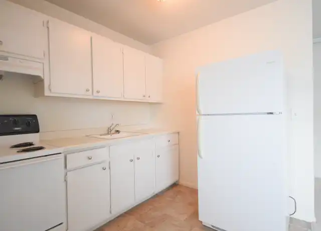 Property at 2016 Grand Ave S Unit 203, Minneapolis, MN, 55405, 0 beds, 1 bath, [object Object]