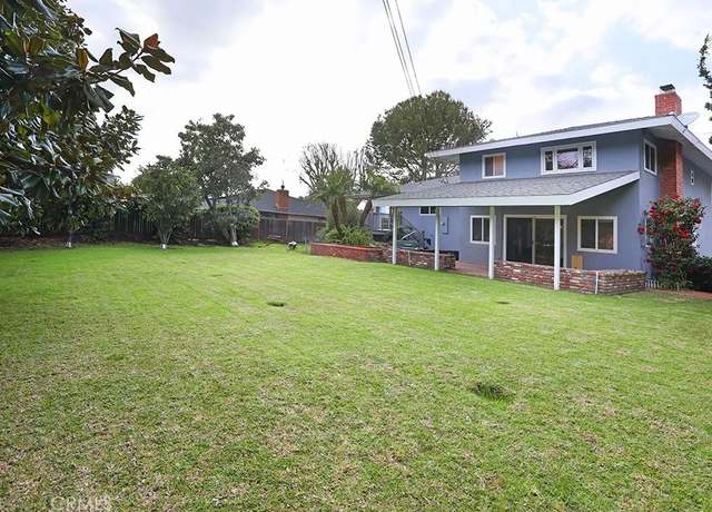 Photo of 12172 Woodlawn Ave, Santa Ana, CA 92705
