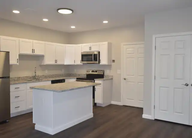 Property at 217 Rockingham Rd Unit 203, Londonderry, NH, 03053, 2 beds, 2 baths, [object Object]
