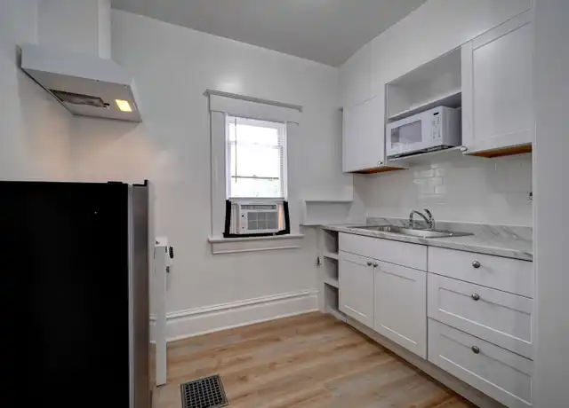 Property at 1269 E 100 S Unit 4, Salt Lake City, UT, 84102, 2 beds, 1 bath, [object Object]