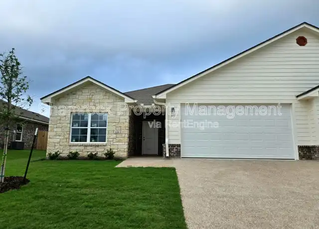 Property at 129 W Windmill Way, Waco, TX, 76706, 3 beds, 2 baths, [object Object]