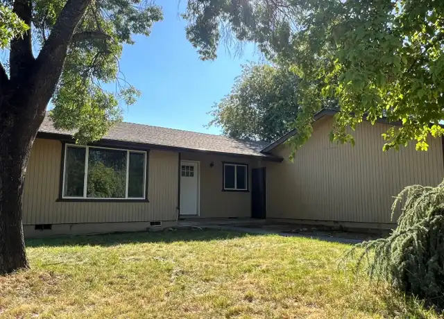 Property at 2676 Upper Dr, Medford, OR, 97504, 3 beds, 2 baths, [object Object]