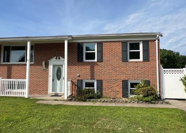 Photo of 1085 Woodlawn Ave, Pasadena, MD 21122