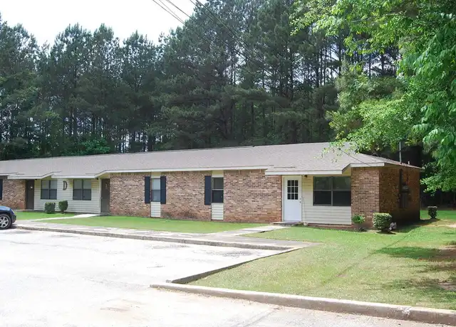 Property at 1433 County Road 187 Unit 101, Lanett, AL, 36863, 1 bed, 1 bath, [object Object]