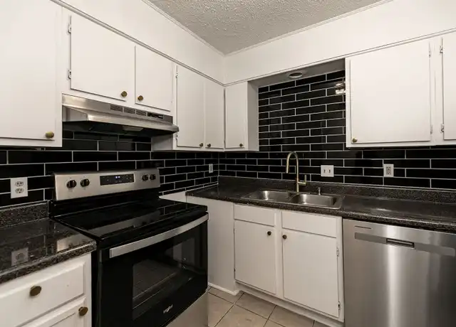 Property at 2780 Raleigh Lagrange Rd, Memphis, TN, 38128, 2 beds, 1.5 baths, [object Object]