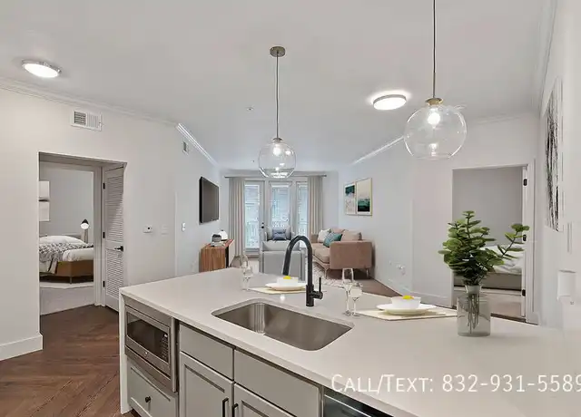 Property at 552 Gillette St Unit SS1, Houston, TX, 77019, 1 bed, 1 bath, [object Object]