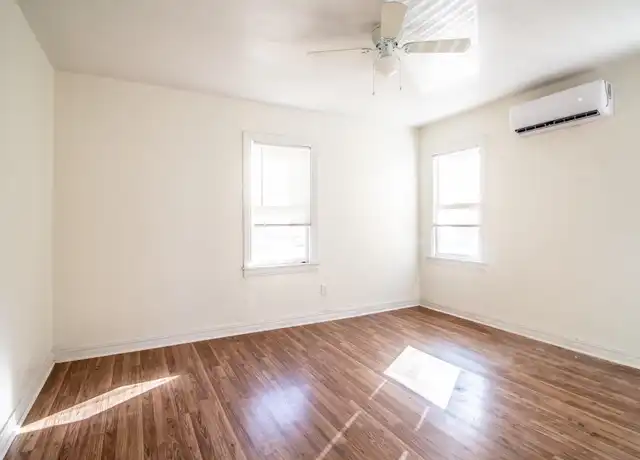 Property at 114 Avenue V, Lubbock, TX, 79415, 2 beds, 1 bath, [object Object]