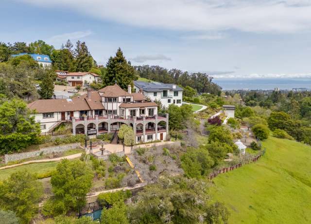 Photo of 40 Cinnamon Ct, Hillsborough, CA 94010