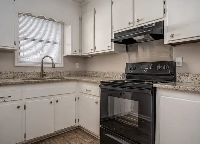 Property at 324 Lexington St Unit 3, Rocky Mount, NC, 27801, 2 beds, 1 bath, [object Object]