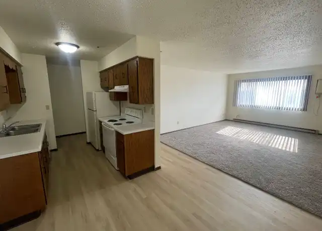 Property at 1112 Westrac Dr Unit 304, Fargo, ND, 58103, 1 bed, 1 bath, [object Object]
