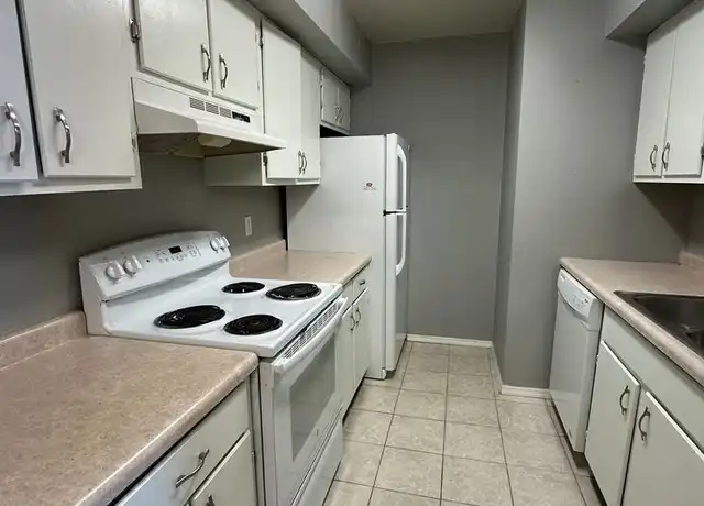Property at 10 Ironwood Ct, Lafayette, IN, 47905, 2 beds, 1 bath, [object Object]
