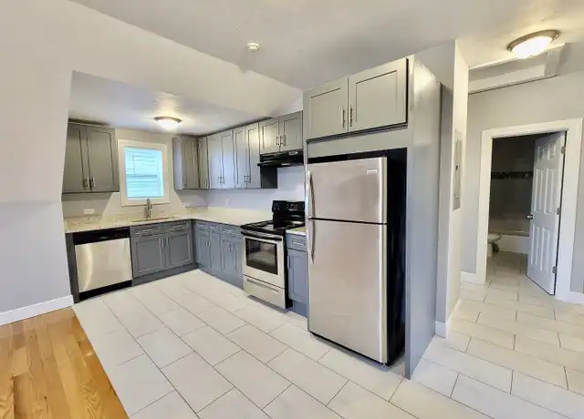Property at 525 Charles St Unit 4, Providence, RI, 02904, 3 beds, 1 bath, [object Object]