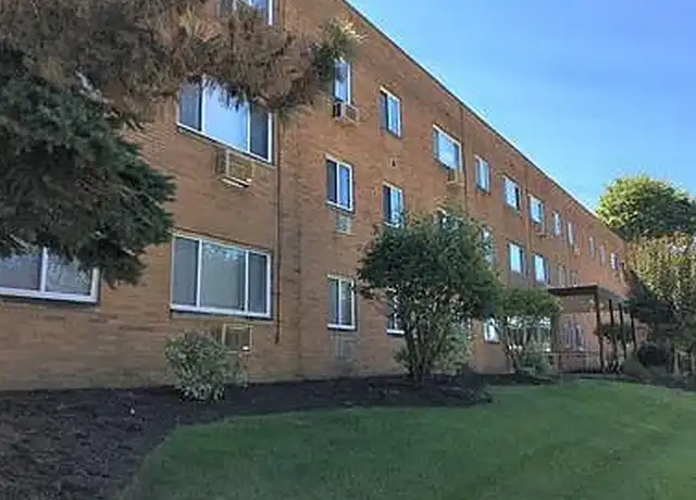 Property at 3880 Mayfield Road - 3880 Mayfield Rd, Cleveland, OH, 44121, 2 beds, 1 bath, [object Object]