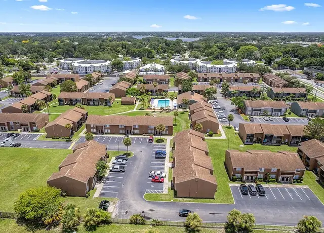 Photo of 4255 Barwood Dr, Orlando, FL 32839
