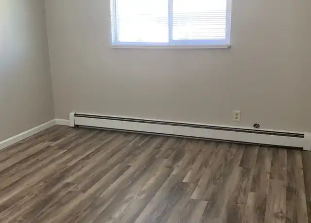Property at 1002 E Jefferson Rd Unit 204, Cheyenne, WY, 82007, 1 bed, 1 bath, [object Object]