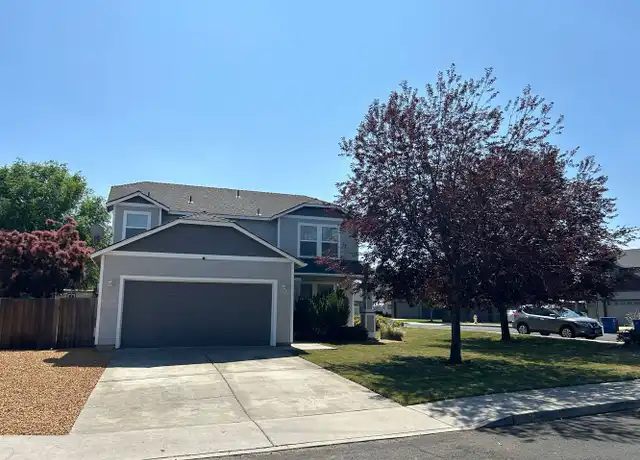 Property at 380 SW 33rd Dr, Redmond, OR, 97756, 3 beds, 2.5 baths, [object Object]