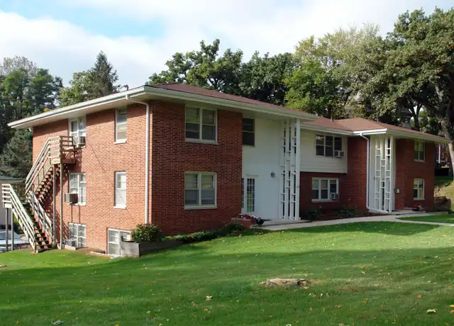 Property at 4100 Grand Ave Unit 5W, Des Moines, IA, 50312, 1 bed, 1 bath, [object Object]