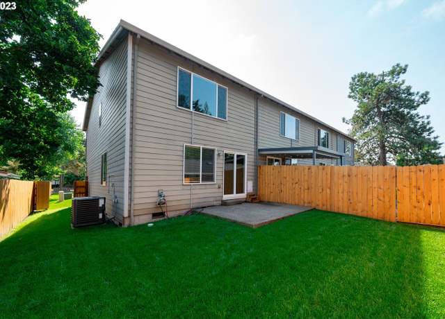 Photo of 773 N Pine St, Canby, OR 97013