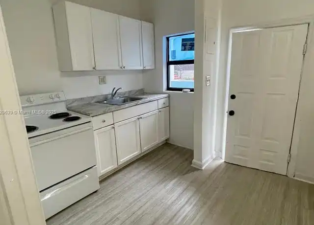 Property at 1140 NW 4th St Unit 1B, Miami, FL, 33128, 1 bed, 1 bath, [object Object]