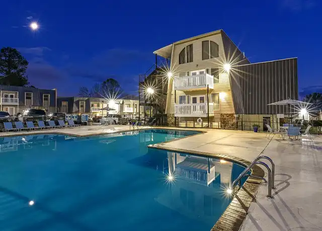 Property at Valley Station Apartment Homes - 834 Golden Gate Ln, Birmingham, AL, 35209, 1-3 bed, 1-2 bath, [object Object]
