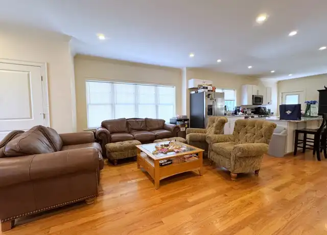 Property at 26 Bothwell Rd Unit 1, Boston, MA, 02135, 5 beds, 3.5 baths, [object Object]