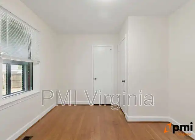 Property at 34 Whitaker Ave, Hampton, VA, 23664, 3 beds, 1 bath, [object Object]