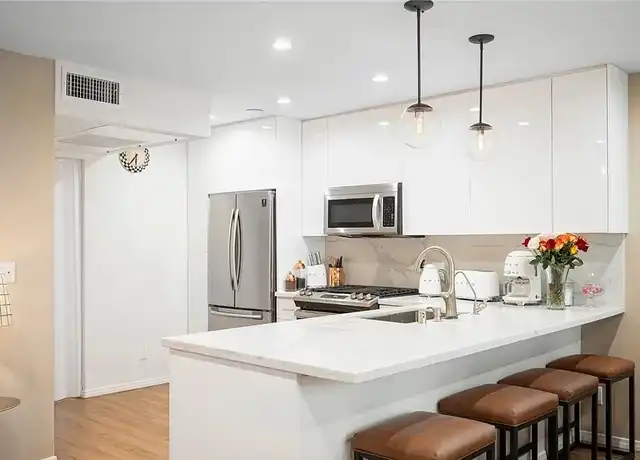 Property at 620 E Harvard Rd Unit C, Burbank, CA, 91501, 1 bed, 1 bath, [object Object]