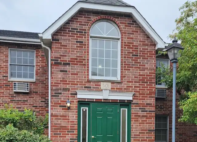 Property at 501 Leah Ln Unit 2A, Woodstock, IL, 60098, 2 beds, 1 bath, [object Object]