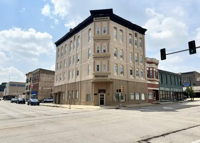 Property at 26 S Galena Ave, Freeport, IL, 61032, 1 bed, 1 bath, [object Object]