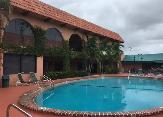 Property at 670 Tennis Club Dr #308, Fort Lauderdale, FL, 33311, 2 beds, 2 baths, [object Object]