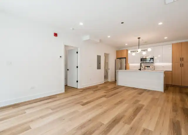 Property at 1435 W Fillmore St Unit 208, Chicago, IL, 60607, 2 beds, 2 baths, [object Object]