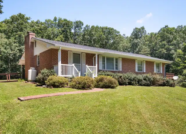 Property at 604 Mabry Ln, Blacksburg, VA, 24060, 3 beds, 1.5 baths, [object Object]
