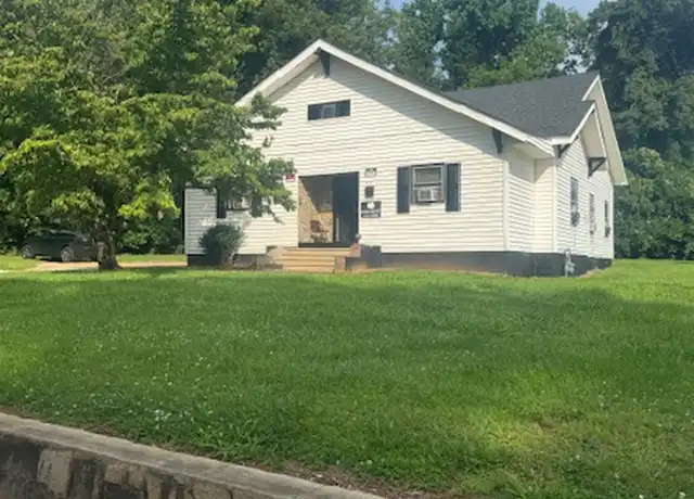 Property at 425 Saint Andrews St, Spartanburg, SC, 29306, 1 bed, 1 bath, [object Object]