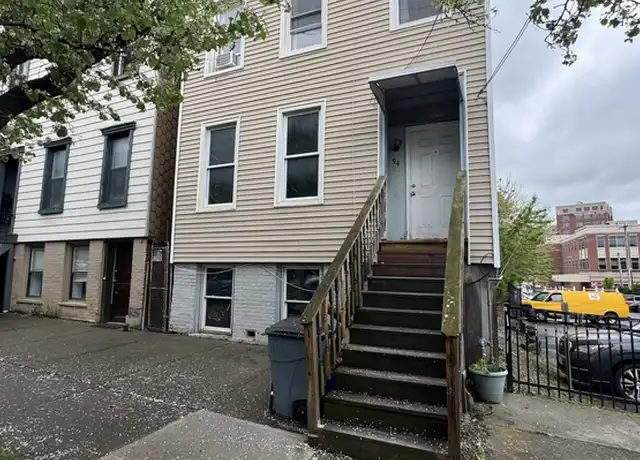 Property at 94 Dana Ave Unit 3, Albany, NY, 12208, 2 beds, 1 bath, [object Object]