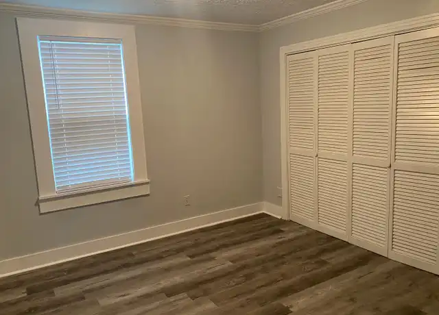 Property at 1919 Gieffers St, Lake Charles, LA, 70601, 3 beds, 1 bath, [object Object]