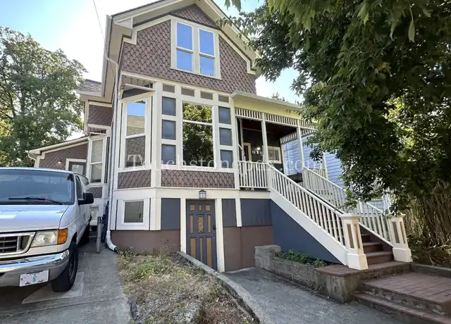 Property at 918 SE 16th Ave Unit 2, Portland, OR, 97214, 1 bed, 1 bath, [object Object]
