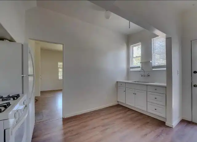 Property at 1830 De la Vina St, Santa Barbara, CA, 93101, 1 bed, 1 bath, [object Object]