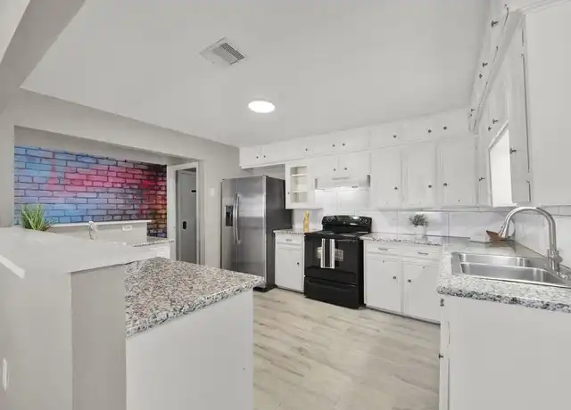Property at 3826 Noah St, Houston, TX, 77021, 1 bed, 1 bath, [object Object]