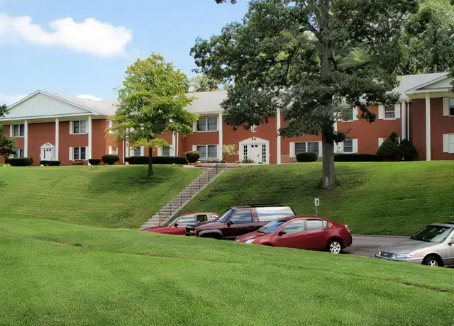 Property at 1450 18th Ave Unit B9, Rock Island, IL, 61201, 2 beds, 1 bath, [object Object]