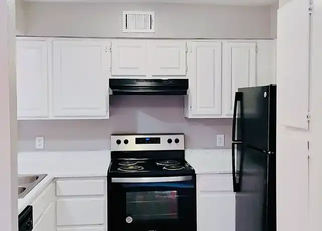 Property at Foxfire Apartments - 2421 N Bell Ave, Denton, TX, 76209, 1-3 bed, 1-2 bath, [object Object]