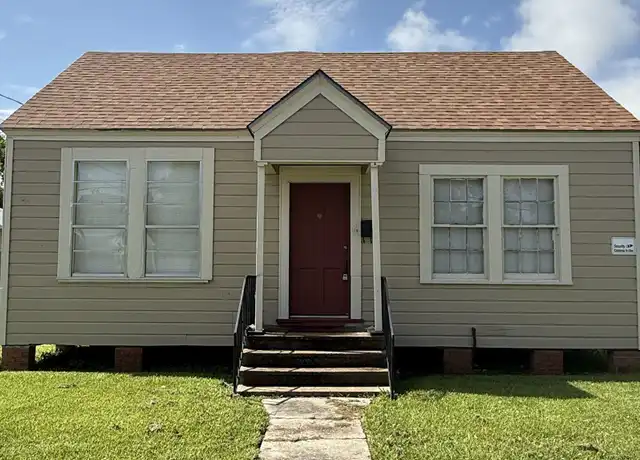 Property at 410 E Elgie St, Beaumont, TX, 77705, 2 beds, 1 bath, [object Object]