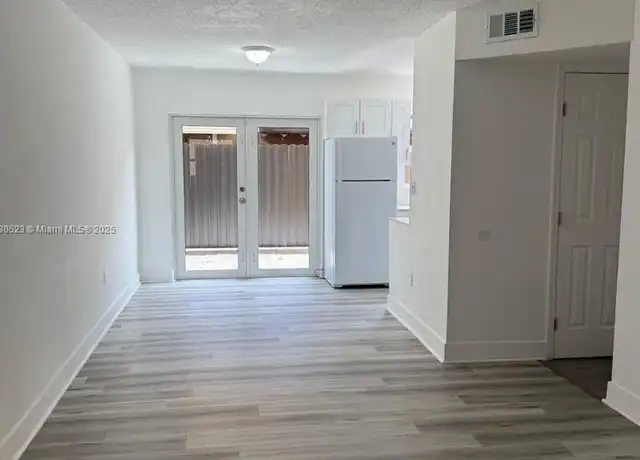 Property at 5421 W 24th Ave Unit 20, Hialeah, FL, 33016, 3 beds, 1.5 baths, [object Object]