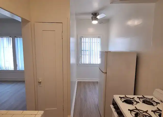 Property at The Sutton - 539 S Manhattan Pl, Los Angeles, CA, 90020, 0 beds, 1 bath, [object Object]