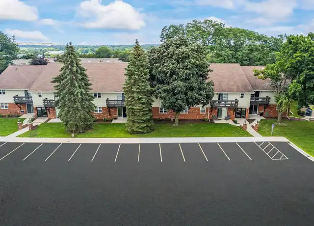 Property at 8388 Apple Valley Dr Unit E-1, Menomonee Falls, WI, 53051, 2 beds, 2 baths, [object Object]