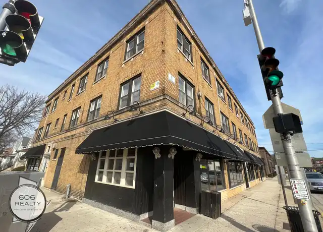 Property at 154 Des Plaines Ave Unit 154-L, Forest Park, IL, 60130, 1 bed, 1 bath, [object Object]