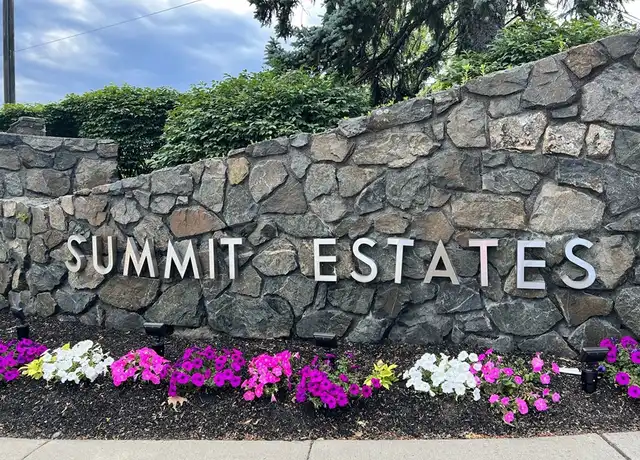 Property at 1006 Paradise Rd Unit 1N, Swampscott, MA, 01907, 2 beds, 2 baths, [object Object]