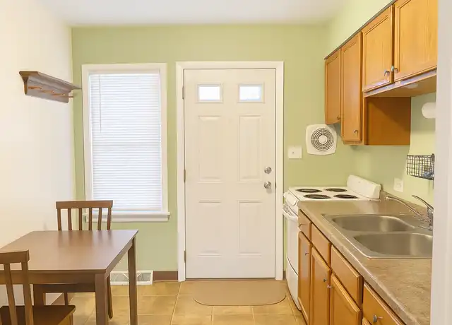 Property at 1701 North Ave Unit 1703, Waukegan, IL, 60085, 1 bed, 1 bath, [object Object]